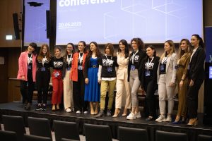 Women in Tech (303 of 313)